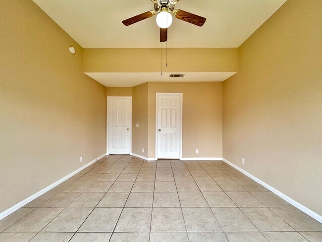 Building Photo - 1601 Waterfall Ave