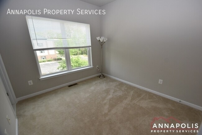 Building Photo - 133 Lejeune Way