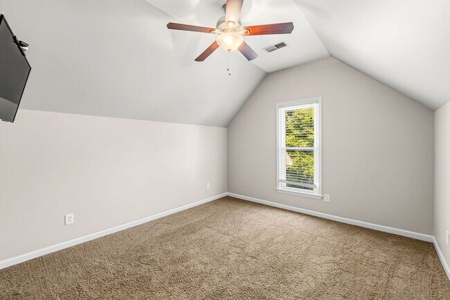 Building Photo - 299 Ashbrook Dr