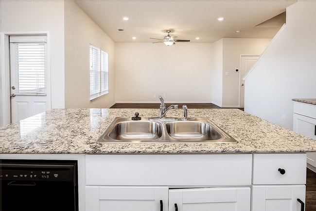 Building Photo - 10514 Egremont