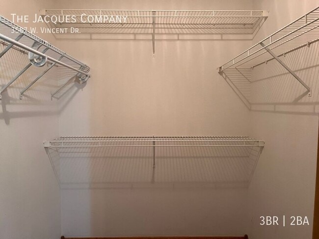 Building Photo - 3587 W Vincent Dr
