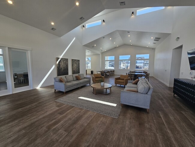 Building Photo - 13526 Maximus Dr