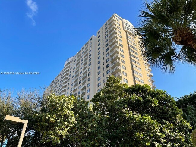 Building Photo - 770 Claughton Island Dr