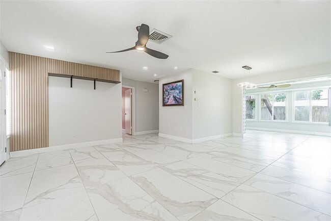 Building Photo - 8024 Las Cruces Ct