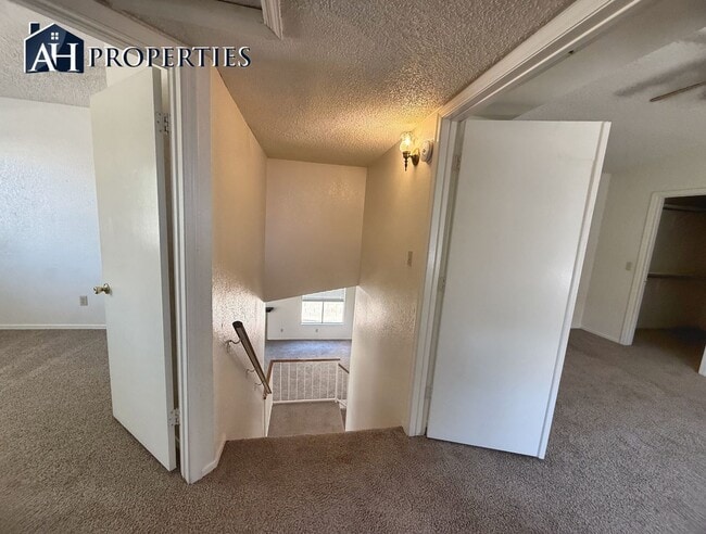 Building Photo - 7203 W Kimberly Way