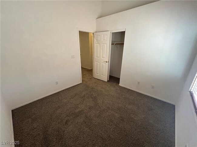 Building Photo - 497 1st Light St