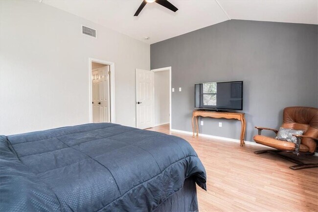 Building Photo - 20805 Jumpers Delight Ln