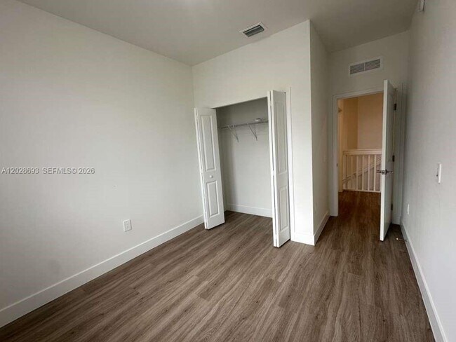 Building Photo - 1280 N Flagler Ave