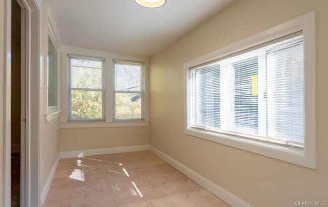 Building Photo - 46 Continental Pl