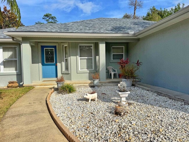 Building Photo - 932 Delcie Dr