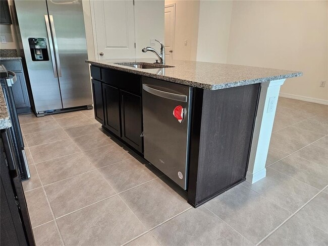 Building Photo - 11115 Crescent Deer Dr