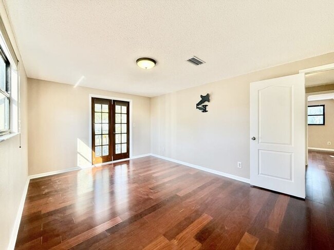 Building Photo - 12472 Monarch Cir