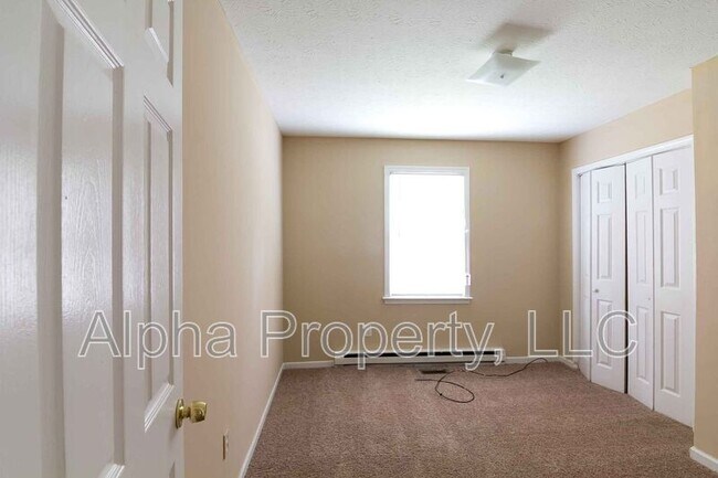 Building Photo - 107 Vesta Dr