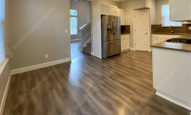 Building Photo - 3-BR Craftsman home in NE Bend- Boyd Acres