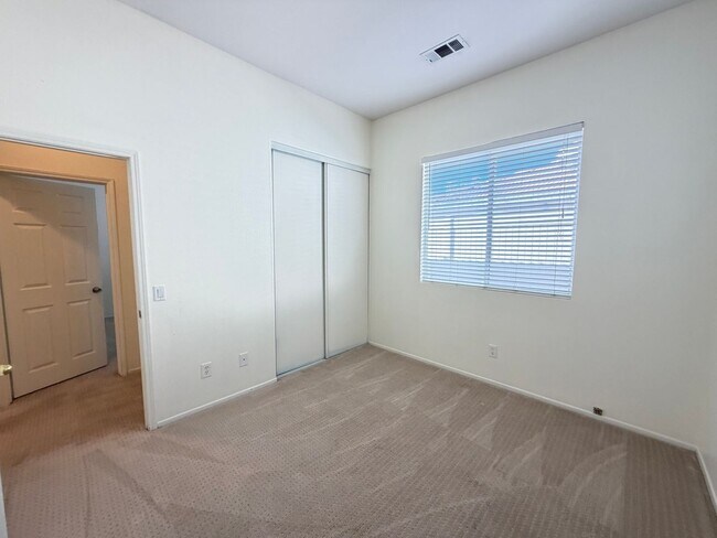 Building Photo - Paseo Del Sol Single Story 4 Bedroom House for Rent