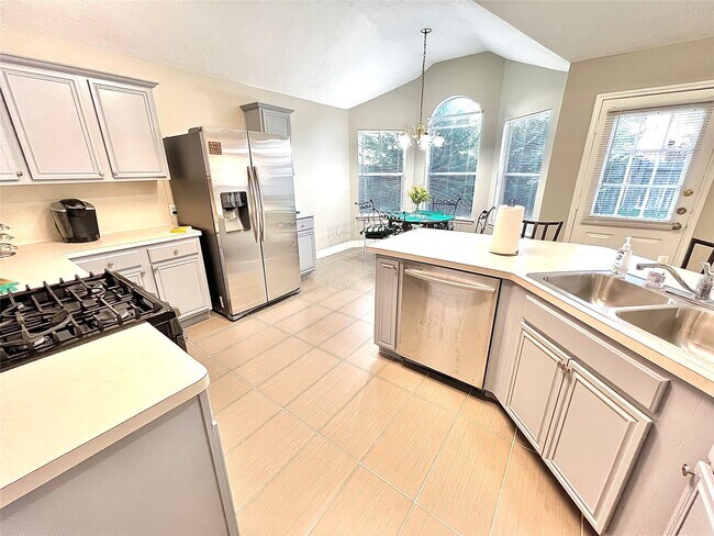 Building Photo - 21106 Rushing Creek Ln