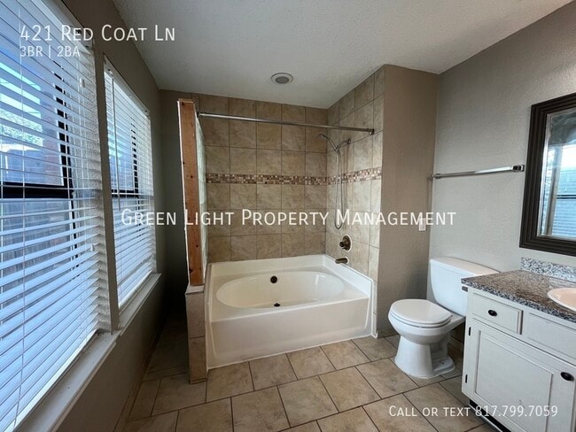 Building Photo - 421 Red Coat Ln