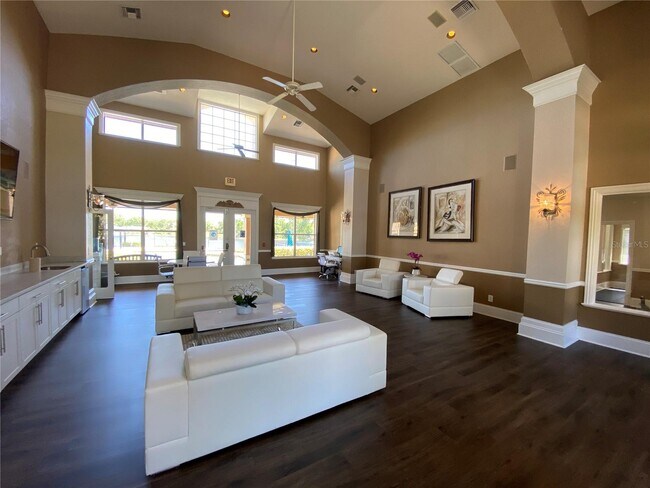 Building Photo - 7511 Seurat St