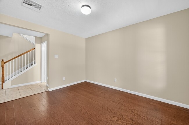 Building Photo - 16506 Lanesborough Dr