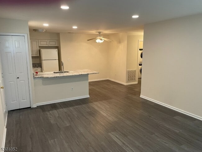 Building Photo - 181 Blew Ct