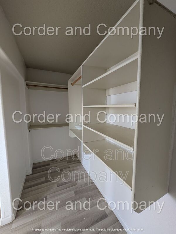 Building Photo - 8000 Vista Estrella Ln SW