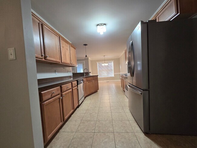 Building Photo - 641 Orchard Falls Dr