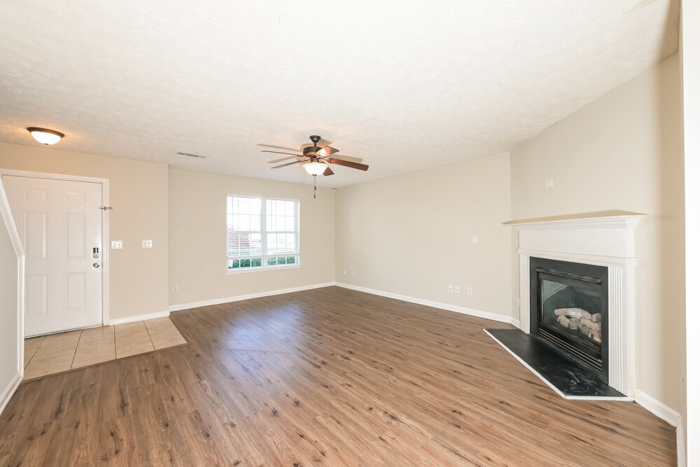 Building Photo - 86 Springbottom Dr SE