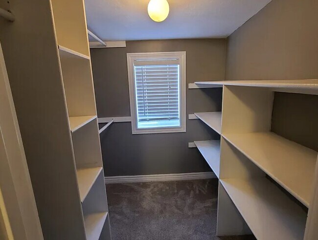 Building Photo - 3425 Owen St