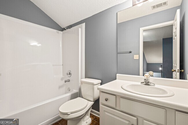 Building Photo - 5955 Raventree Ct