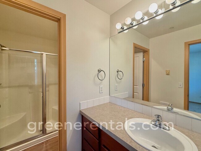 Building Photo - 2BR/2.5BA Condo in Horizon Pointe