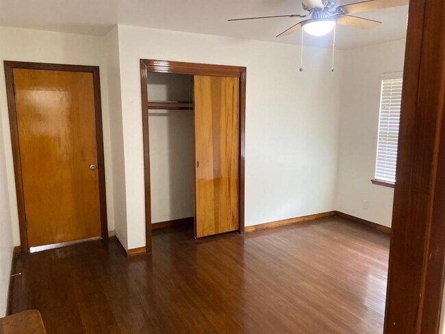 Building Photo - 10206 Oboe Dr