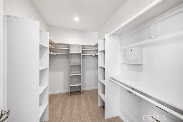 Building Photo - 401 N Serrano Ave