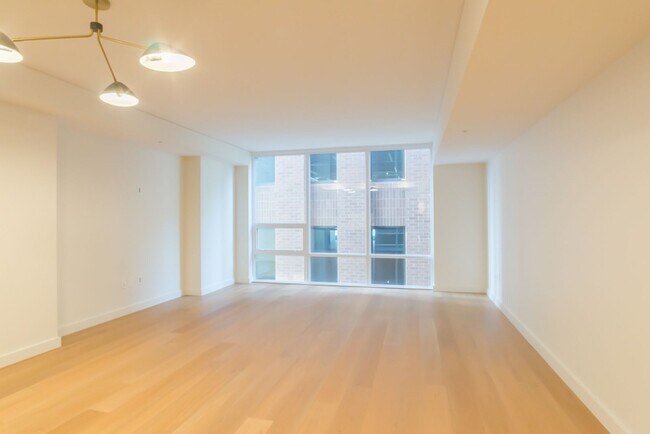 Building Photo - 2bd/1ba Seattle Condo