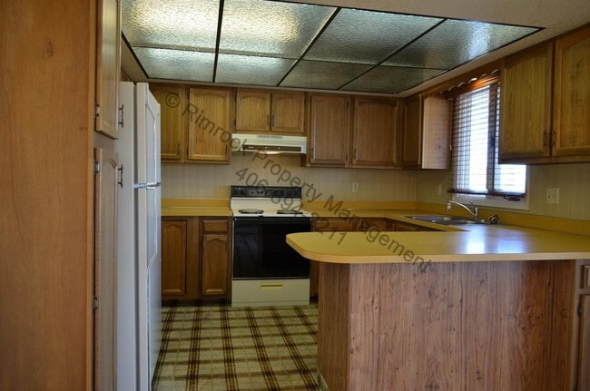 Building Photo - 4 Bedroom Heights Home