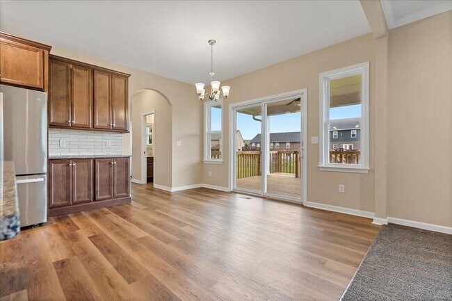 Building Photo - 1618 Ravine Trl