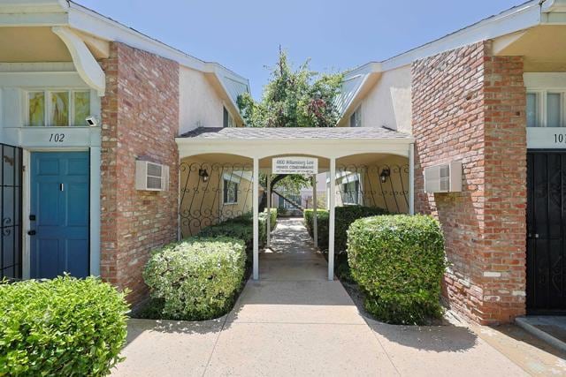 Building Photo - 4800 Williamsburg Ln