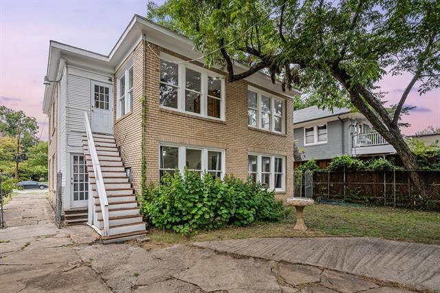 Building Photo - 5320 Junius St