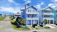 Building Photo - 3803 Neptune
