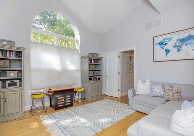 Building Photo - 13 Orkney Rd