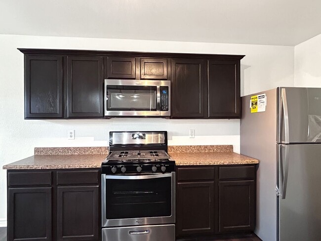 Building Photo - Spacious 4-Bedroom Converse Home with Loft, Flex Room, and Included Appliances