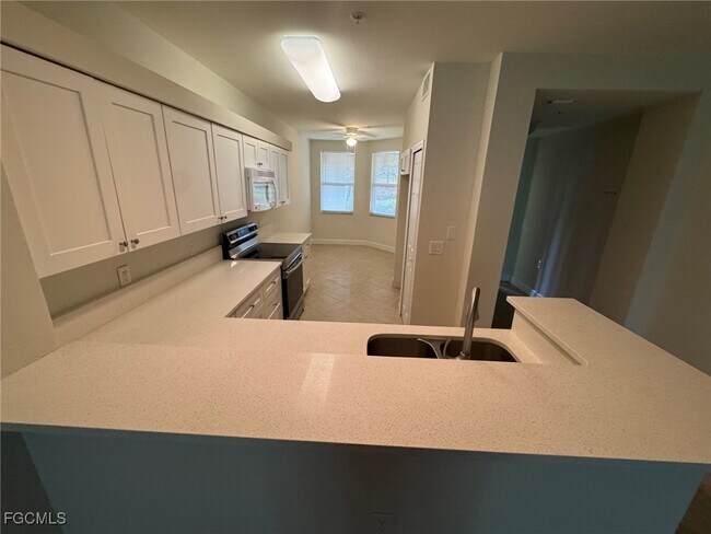 Building Photo - 11001 Gulf Reflections Drive