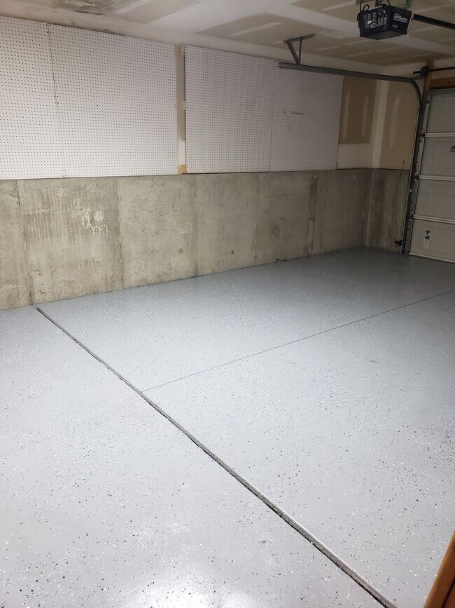 Building Photo - Quality Home Management