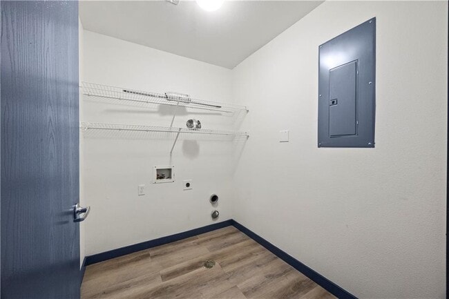 Building Photo - 2619 N Quality Ln