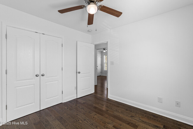 Building Photo - 104 Wild Blossom Dr