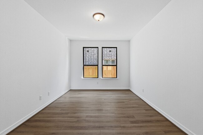 Building Photo - 5019 Field Sparrow Ln