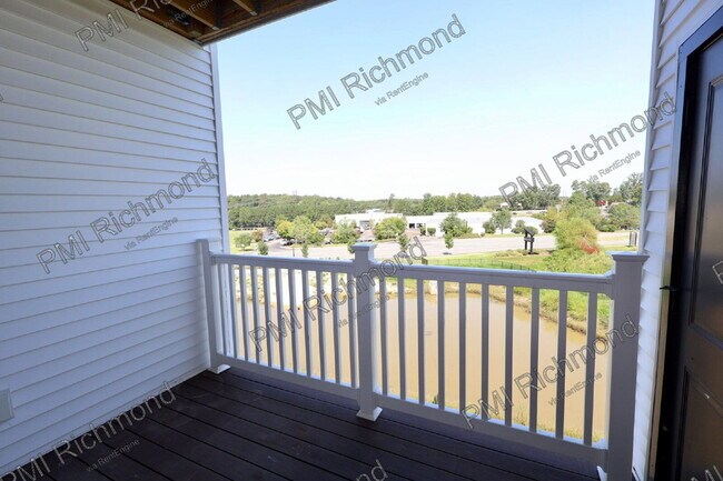 Building Photo - 3900 Maze Runner Dr