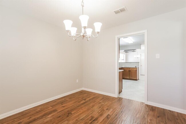 Building Photo - 15715 4 Leaf Dr