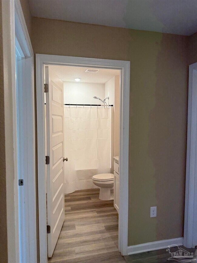 Building Photo - 5462 Peach Dr