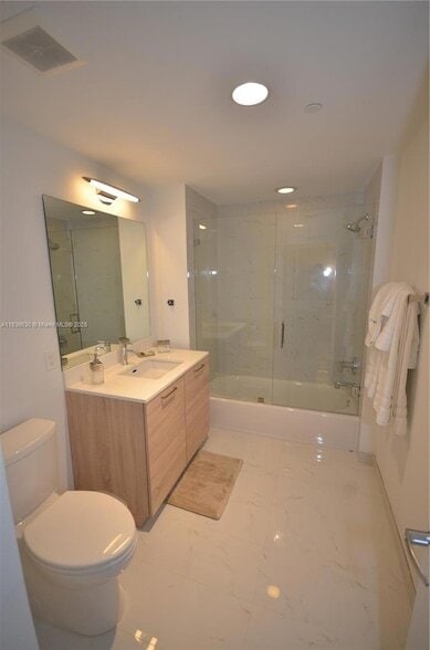 Building Photo - 16385 Biscayne Blvd