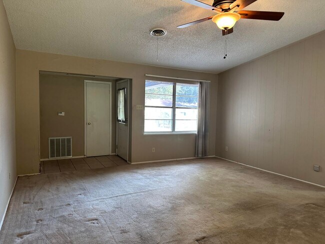 Building Photo - 1206 Pembrook Dr